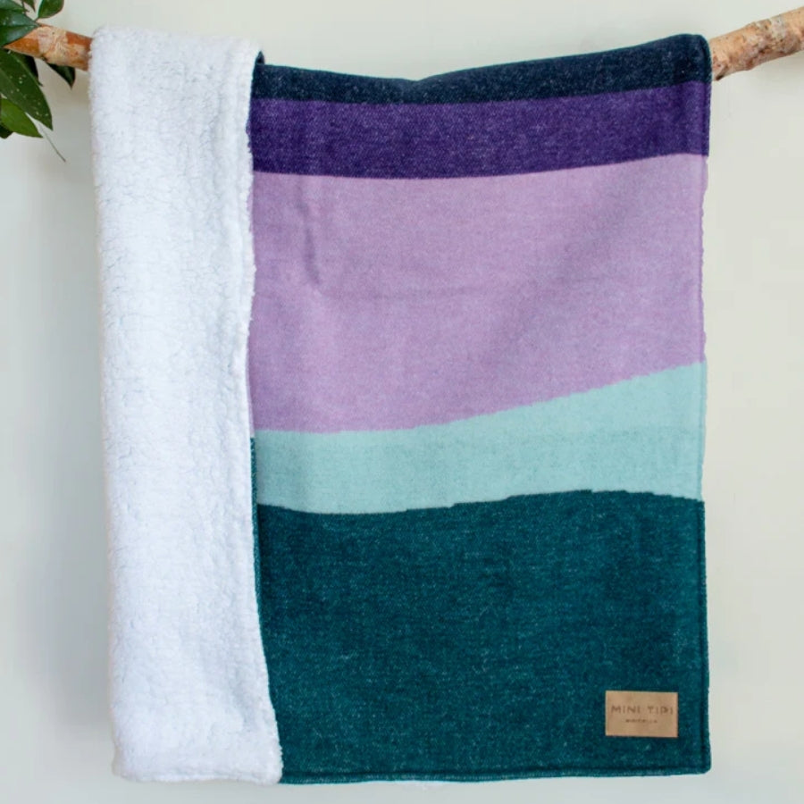 Aurora Sherpa Knee Blanket
