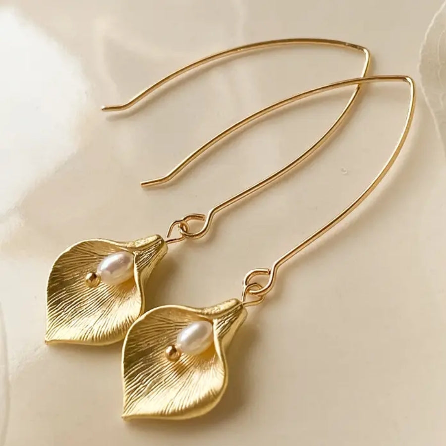 Calla Lily Earrings