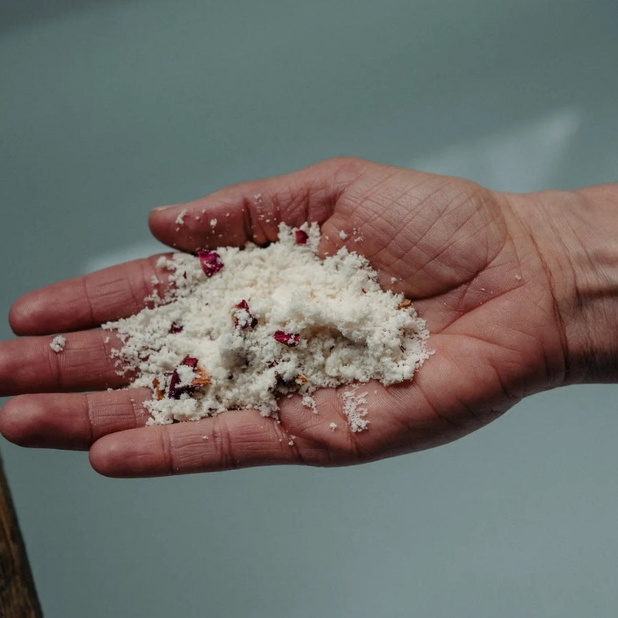 Coconut and Rose Foaming Milk Bath