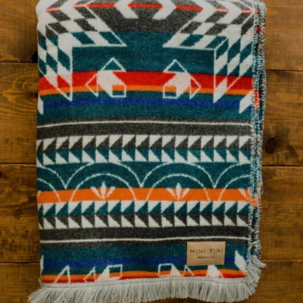 Nibi Reversible Eco-Friendly Blanket