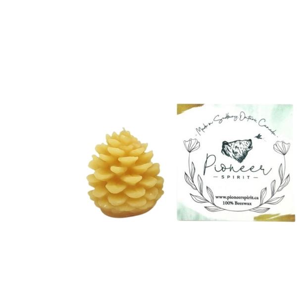 Bougie en cire d'abeille en forme de pomme de pin - Petite