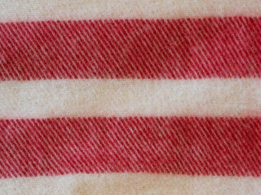 MacAusland Wool Blanket (Red) - MacAusland's Woolen Mills