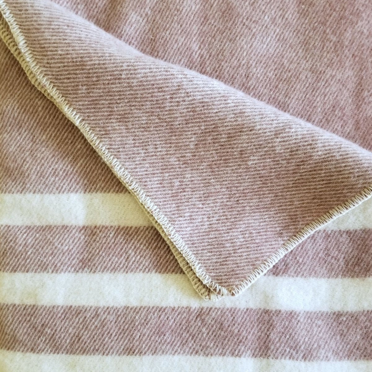 MacAusland Wool Blanket (Taupe) - MacAusland's Woolen Mills